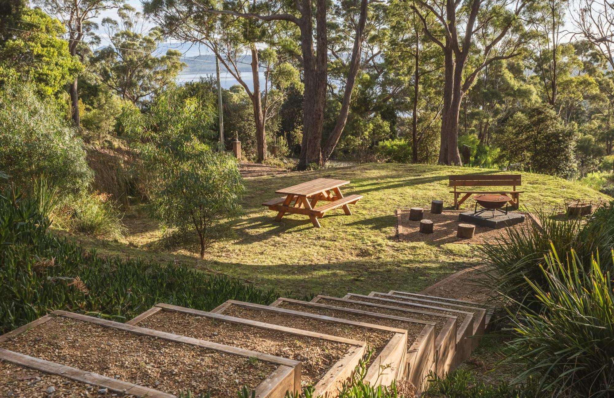 Blyth Retreat, Bruny Island Villa Simpsons Bay Exterior photo